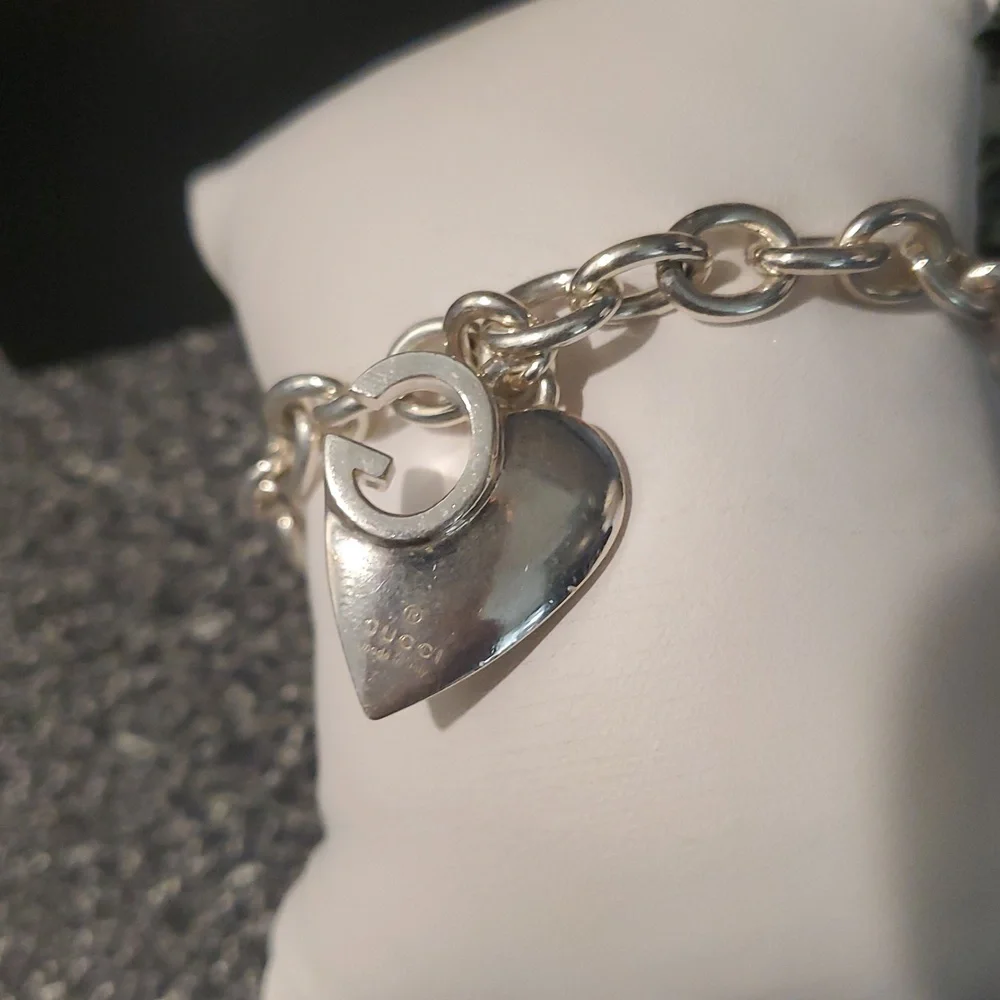 Gucci Heart Bracelet - Picture 4 of 12